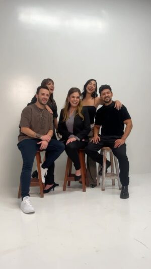 Martín Ricca Instagram - ¡Gracias! a la revista TVyNovelas por destacar nuestro proyecto “PapásPorConveniencia” Estamos emocionados trabajando esta historia original para todos ustedes. ✨🎬