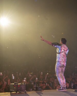 Martín Ricca Instagram - @2000sxsiempre 

📷 @martin_itvan 

#2000sxsiempre #martinricca #boboproducciones #martinriccaenmexico #arenacdmx #musica #vida #fans #gira #shows  #concierto #adidasmx #momentos #mexico🇲🇽 #argentina🇦🇷