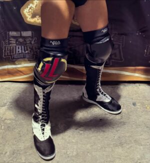 Martin Scurll Instagram - For years @luchalibreonline have supported me… time to show a little support back! Viva Mexico! 🇲🇽 

#villain ☔️
