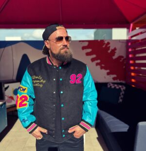 Martin Scurll Instagram - I’m a WCW kid!

VILLAIN x CHALKLINE 

@chalklineofficial 👏☔️