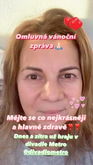 Martina Randová Instagram - 🙏🏻❄️⛄️🕯️Děkuji za všechna přání k Vánocům.  Omluvná zpráva za to,že jsem se neozvala a nebrala telefony, je tady natočená. Mějte se co nejkrásněji. 💁‍♀️💋 jen pro vás.