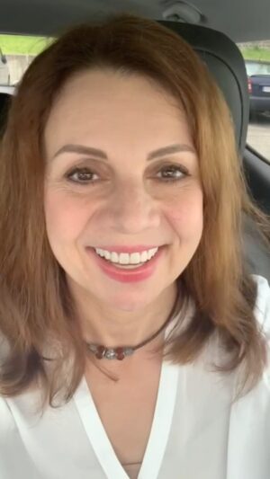 Martina Randová Instagram - Moji drazí. Jsem moc ráda,že se můžete podívat na video,které jsem jen pro vás v únoru natočila. Je úplně bez cenzury,aby jste to měli autentické. Mám vás ráda ❣️❣️❣️❣️❣️❣️. #uliceserial