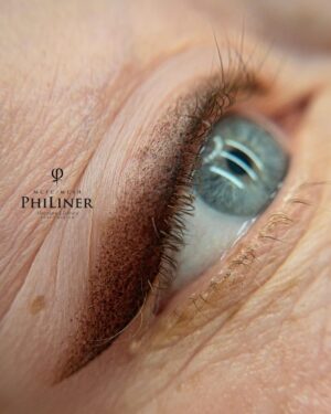 Martina Urban Instagram - Achieve an effortlessly refined look with this permanent eyeliner method 🌟 that not only enhances your natural beauty but also spares you time and money 💖. 

If you’d like to know how, drop me a DM 📩.

#martinaliskova #microblading #pmu #eyelineronfleek #permanenteyeliner #permanentmakeup #permanentmakeupuk #phicontour #phieyeliner #phicontourmaster #beautytips #swinton #uk