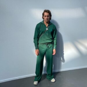 Martiño Rivas Instagram - @jw_anderson @jonathan.anderson 
Gracias @isa_mascarenas @lucaguarini y toda la gente buena