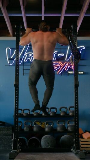 Martins Licis Instagram - While my sciatica heals, the more I can decompress my back, the better. Pull-ups have always, and hopefully will continue to be, a go to for my back training. Lately, I’ve been a bit slower with them due to some right shoulder pains, but the strength is still there 💪 time to get these moving smooth again!