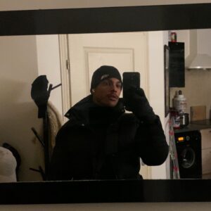 Marvin Tillière Instagram - flow paramilitaire 🦇🖤