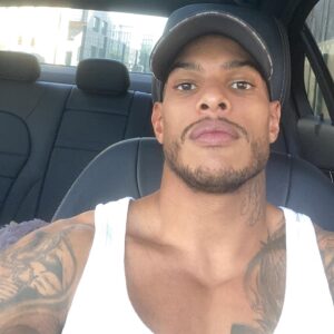 Marvin Tillière Instagram - Wake up with appreciation,because sooner than later life can go right past you 💜