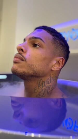 Marvin Tillière Instagram - Merci à @cryofast_paris7 pour la découverte cryothérapie parfait pour la récupération musculaire,blessures,bien-être.. agréablement surpris par l’efficacité instantanée. Profitez de -10% de réduction en venant de ma part 🥷🏿🦇 
Arigato sensei @jul_cafetao 🫶🏽