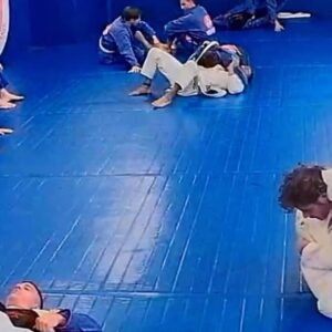 Marvin Tillière Instagram - Élève 1ère année à la Gracie Barra Vaugirard, pourfendeur de ceintures blanche,président du club des Exécuteurs. À votre service 🥷🏿🦇