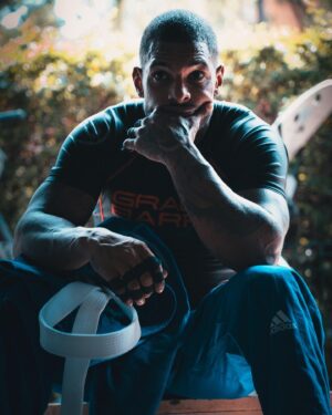 Marvin Tillière Instagram - Il est important de ne pas être meilleur que quelqu’un d’autre, mais d’être meilleur qu’hier. 

@its.adprod 📸🥷🏿