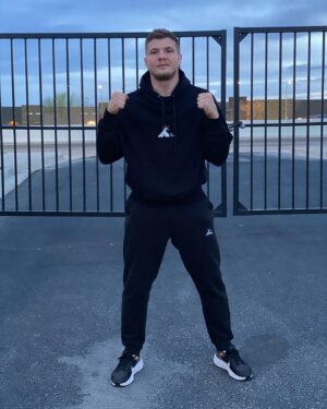 Marvin Vettori Instagram - Right back where we left 😤
#theitaliandream