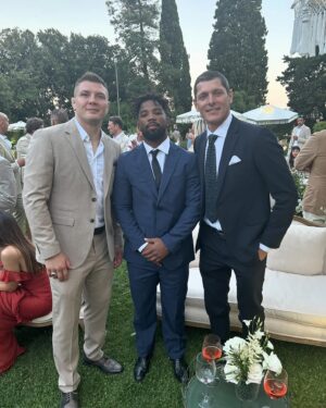 Marvin Vettori Instagram - Orgoglioso di te fratello ❤️
@ignaziomoser @chechurodriguez_real 🥂