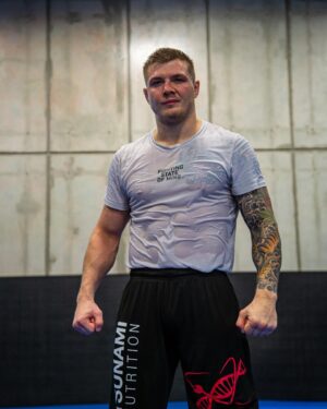 Marvin Vettori Instagram - Fighting state of mind 🦍🇮🇹 
#theitaliandream