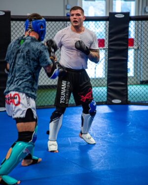 Marvin Vettori Instagram - Fighting state of mind 🦍🇮🇹 
#theitaliandream