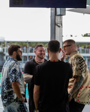 Marvin Vettori Instagram - Pole position 🏎️ 
#theitaliandream