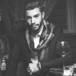 Marwan Berreni Instagram - Photographer : @dauf1 
Manager : @alice_deto 
#black & #white #ilovemyjob #çaselaraconte #pascontent