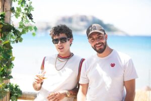 Marwan Berreni Instagram - fraté 🔗

@agencetrendsparis 
@villaschweppes
