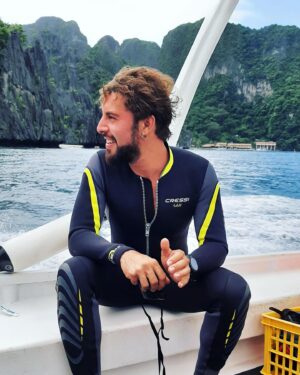 Marwan Berreni Instagram - 🏴‍☠️🐠beauté et diversité…
Merci les Philippines 🙌🤿

❤️: @dotdivephilippines & @objectif_atlantide 
📸 : @anthonyleydet_uw_photography & @annie_melcapo 
🙏thx : @wengbunso 

#dotphilippines
#dotdivephilippines
#itsmorefuninthephilippines
#itsmorefunwithyou
#philippines
#LoveThePhilippines
#objectifatlantide
