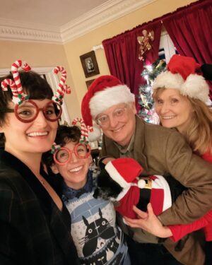 Mary Chieffo Instagram - ✨🎄a very special Christmas🎄✨

#tbt #christmas #family #love
