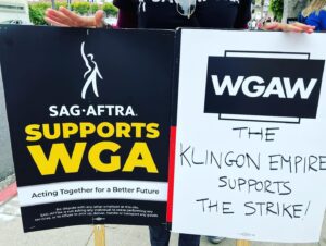 Mary Chieffo Instagram - “wa’ Dol nIvDaq matay’DI’ maQap”

“We succeed together in a greater whole.” 

— Klingon proverb 

Amazing #StarTrek & #SAGAFTRA solidarity yesterday with the #WGAStrike at Paramount Studios! 

#wgastrong #solidarity #startrekdiscovery #klingon #LLAP #representationmatters #IDIC