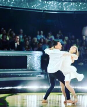 Mary Coustas Instagram - Our Grand Finale Dance - A Tribute to what it took to have my Daughter Jamie 🙏🏻 Thank you @aricyegudkin for your stunning choreography & for dancing with me. It was a deeply important dance to our family. Huge appreciation for the incredible Creative Direction of @kelleyabbey 🤍⭐️🙌🏽 Love U & Your Infinite Talents 💗 7pm Sunday. @channel7 @7plus @dancingau the heart and spontaneous dedication of the amazing @paulmalek