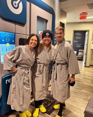 Mary Murphy Instagram - The only way in #sandiego to get that Winter vibe !! Freeze your patootie off for 2:45 seconds then I remember why I moved here 😘 #friends  #restorewellness  #carlsbadvillage