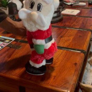 Mary Murphy Instagram - Last dance for twerking Santa till next year !! Keep your dance going !! #sytycd