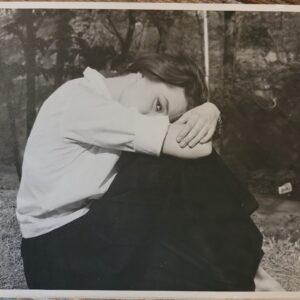 Mary Stuart Masterson Instagram - On Thursday, July 13th, my mother, Carlin Glynn Masterson, passed away. I was with her. I will always be grateful for those last moments, no matter how hard. 

Death is like birth in the oddest way. From my first breath to her last. This thread is as fragile as it is strong. 

She was the most graceful clumsy person you would ever meet. Strong, smart, silly, intuitive, kind, generous, passionate and a deep listener. She was devoted to my father and to the enormous circle of students and collaborators who were considered her chosen family. 

The stanza is from Seamus Heaney's poem, Clearances. 

The last photo is from her 80th birthday party, before the worst of dementia and cancer took their toll. She never lost her sense of joy or wonder. The silly guy pictured with her is my dear brother @seppisigh

Rest in peace, mommy.