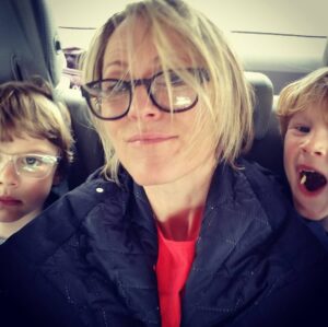 Mary Stuart Masterson Instagram - Spring break in the back row