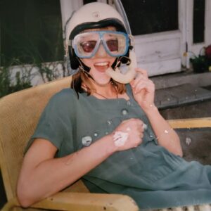 Mary Stuart Masterson Instagram - Someone snapped this when I was clowning around on the set of Benny and Joon. So much bad news these says, this just made me laugh. #peace #bennyandjoon