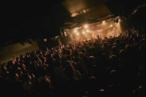 Masafumi Gotoh Instagram - 新代田FEVER

Photographer @tetsuyayamakawa 

#asiankungfugeneration #tokyo #新代田fever #tour