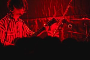 Masafumi Gotoh Instagram - 新代田FEVER

Photographer @tetsuyayamakawa 

#asiankungfugeneration #tokyo #新代田fever #tour