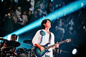 Masaharu Fukuyama Instagram - 福山雅治 全国ツアー『WE’RE BROS. TOUR 2024』を開催決定‼️‼️
2024年春より全国17ヶ所、全35公演、あなたの街へ逢いに行きます✨

4月27日(土) 静岡エコパアリーナ
4月28日(日) 静岡エコパアリーナ
5月3日(金・祝)  神戸ワールド記念ホール
5月5日(日)  神戸ワールド記念ホール
5月6日(月・祝)  神戸ワールド記念ホール
5月11日(土) 愛媛県武道館
5月12日(日) 愛媛県武道館
5月18日(土) 長野ビッグハット
5月19日(日) 長野ビッグハット
5月25日(土) 鹿児島アリーナ
5月26日(日) 鹿児島アリーナ
6月8日(土) マリンメッセ福岡A館
6月9日(日) マリンメッセ福岡A館
6月15日(土) 広島グリーンアリーナ
6月16日(日) 広島グリーンアリーナ
6月26日(水) 横浜アリーナ
6月27日(木) 横浜アリーナ
7月9日(火) 大阪城ホール
7月10日(水) 大阪城ホール
7月20日(土) 高知県立県民体育館
7月21日(日) 高知県立県民体育館
7月27日(土) 松江市総合体育館
7月28日(日) 松江市総合体育館
8月3日(土) さいたまスーパーアリーナ
8月4日(日) さいたまスーパーアリーナ
8月24日(土) 盛岡タカヤアリーナ
8月25日(日) 盛岡タカヤアリーナ
8月31日(土) ポートメッセなごや 第1展示館
9月1日(日) ポートメッセなごや 第1展示館
9月7日(土) 朱鷺メッセ・新潟コンベンションセンター
9月8日(日) 朱鷺メッセ・新潟コンベンションセンター
9月14日(土) 宮城セキスイハイムスーパーアリーナ
9月15日(日) 宮城セキスイハイムスーパーアリーナ
9月21日(土) 真駒内セキスイハイムアイスアリーナ
9月22日(日) 真駒内セキスイハイムアイスアリーナ

全国ツアー最速チケット先行をオフィシャルファンクラブBROS.にて実施することが決定🎉
🎟BROS.チケット先行＜ツアー前半＞
▼対象公演
4/27(土)静岡公演～6/27(木)横浜公演
▼エントリー期間
11/22(水)12:00～11/29(水)23:59

🔗特設サイト
fukuyamamasaharu.com/tour2024/

🔗ファンクラブ入会はこちら
fukuyamamasaharu.com/fanclub/

#福山雅治
#BROS1991
#WBT2024