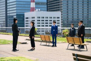 Masaharu Fukuyama Instagram - 許せる人に憧れたり許せない自分に失望したり。逃げないことも大切ですが、逃げないことはしんどい生き方でもあり。皆実さんはしんどくないんですかね。バディの絆はどうなる。この後9時から。福

@LASTMAN_tbs 

#ラストマン 
#福山雅治 #大泉洋
#BROS1991