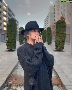 Masahiro Inoue Instagram - 昨日から夜通し撮影でした。。。
眠い。。。