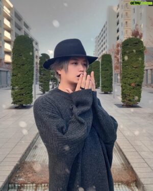 Masahiro Inoue Instagram - 昨日から夜通し撮影でした。。。
眠い。。。
