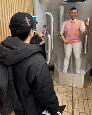 Masayasu Wakabayashi Instagram - あと10日

#春日に支配された東京ドームシティからの脱出 
初めて脱出ゲームやったけど大変おもしろかった
よくこんな謎解きが思いつくなー
なんでもやってみるもんだな本当に
私はよくラクーアに行くのですがラクーアに意味が乗ってRPGの世界を歩いているような気分になれたのが非常にトゥースでした
SCRAPさんかなりラジオ聴いてくれてるのが伝わってきて心がトゥースになりました
いくか迷ってる方は是非やってみてください迷ってない方は自分を貫いてください