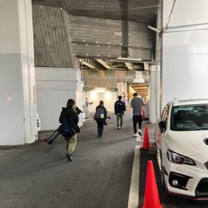Masayasu Wakabayashi Instagram - #NETFLIX
#lighthouse #1の時の写真
これ撮ったの去年の10月
10ヶ月前の自分はこんなこと考えてたのかそういえば考えてたなとか
星野さん以外にこんな話聞いてくれる人地球上にいなかっただろうなとか
とにもかくにも
みなさま
よければLET’S roll LIGHT HOUSEしてください
高架下本当綺麗になったよな
高校の時よく夜居た公園#4の最後に一瞬だけ映ってた