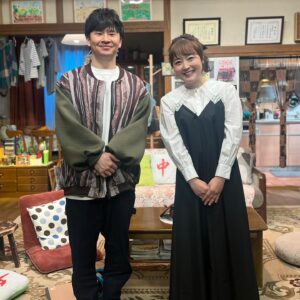 Masayasu Wakabayashi Instagram - 最終回でした。
出演してくれた皆さん、ご視聴いただいた皆さん、ありがとうございました！
MISATO ANDOさんにいただいたアートはお持ち帰りしました。
また持っていきます。