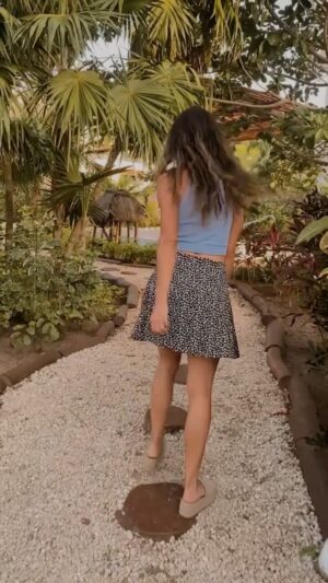 Masey McLain Instagram - Just wanted to twirl 😚💫🎀🌴🤍
