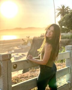 Actress Masey McLain HD Instagram Photos and Wallpapers March 2022