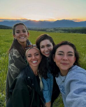 Masey McLain Instagram - One thing I always ask God for is to help me cultivate a teachable spirit- in faith, marriage, friendships, career - all of life. Never stop learning. Never stop growing. Thank you @cheyanneskeldon @grantskeldon for creating a space for that in a marriage retreat where we all left challenged, encouraged, and rested ✨ Thank you to @careynieuwhof @toninieuwhof for graciously pouring into all of us, @aligentrycreech & @benjamin.j.creech for your hospitality & providing the most beautiful space that made us all feel like we were on the set of The Sound of Music ⛰️😉 And def this amazing group for being the best to belly laugh & learn beside 🫶🏼 love you all