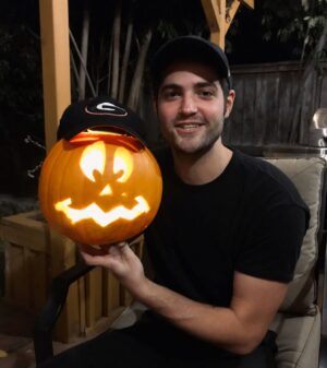 Mason Dye Instagram - Pumkin Carvin’ Season 🎃🎃