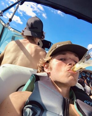Mason Dye Instagram - Lake Days in OK ☀️🌊