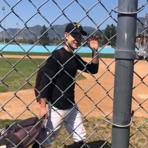 Mason Dye Instagram - Mom and Dad came to watch me play ⚾️⚾️
@dylansummerall @huntersummerall