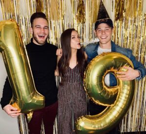 Mason Dye Instagram - Happy New Year!!! 🎉🎉