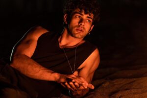 Massimiliano Caiazzo Instagram - Facciamo arrivare sto faló da record anche sta sera alle 21:20 su 
@instarai2 

@sabrinacirillo84 
@picomedia.official 

#marefuori3 #marefuori #rai2 #raiplay