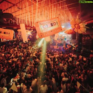 Mastiksoul Instagram - O último “Baile de Favela” foi assim🔥🔥🔥.
O próximo será no @blissvilamoura e vai ser maior ainda! Não percas a última grande festa do Algarve 🍾🎊🎉.
Para não ficares na porta: ⚠️Vem Cedo⚠️