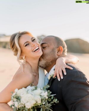 Mastiksoul Instagram - Hoje celebramos o primeiro ano de uma jornada incrível que embarcamos juntos como marido e mulher. Mal posso acreditar como o tempo voou e como nossa união se fortaleceu a cada dia que passou.
Neste ano, aprendemos, crescemos e enfrentamos desafios de mãos dadas. Cada momento compartilhado foi uma peça preciosa no quebra-cabeça da nossa história de amor. 
Ao celebrarmos este primeiro ano juntos, quero renovar meus votos de amor, fidelidade e apoio mútuo. Que possamos continuar a crescer, aprendendo e amando intensamente nos anos que virão. Agradeço por estares ao meu lado, por seres a minha companheira de vida.

Feliz primeiro ano de casados, meu amor. Que o tempo nos reserve ainda mais momentos inesquecíveis e que a nossa jornada continue sendo repleta de amor, cumplicidade e felicidade.❤️