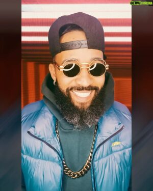 Mastiksoul Instagram - 2023!?! Foi só incrível 🔥🔥🔥, de destacar o hino oficial do enorme @uniaodeleiria que tive a honra de produzir e cantar (sim cantar), apesar de só final de ano ter lançado os meus 2 singles, 1 deles está viral no TikTok e cresce todos os dias. 
Por isso que venha 2024 porque estamos cheios de vontade! 😎.
Vou lançar o primeiro álbum Português de Techno, House, Techouse, Afrotech todo cantado em Português. Uma viagem musical que não deixará ninguém indiferente. 
E ainda vou lançar o meu primeiro EP cantado por mim, sim cantado. Produção, composição, letra, interpretação, masterização tudo feito por mim.
2024 vamos subir a fasquia 👑
.
.
.
#felizanonovo #venha2024 #mastiksoul